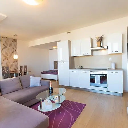 شقة Panoramaview/31thfloor!/luxury/wifi/parking