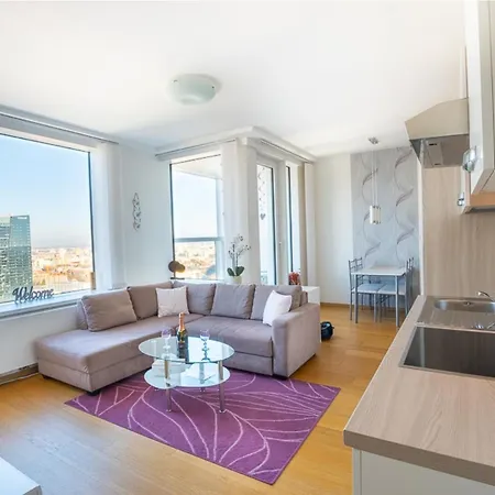 Panoramaview/31thfloor!/luxury/wifi/parking شقة براتسيلافا
