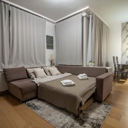 Panoramaview/31thfloor!/luxury/wifi/parking شقة