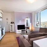 Panoramaview/31thfloor!/luxury/wifi/parking Bratislava